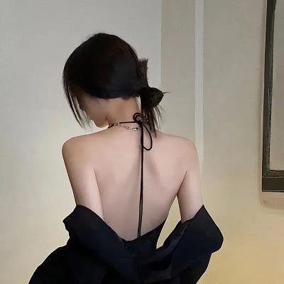 隔篱屋有宝